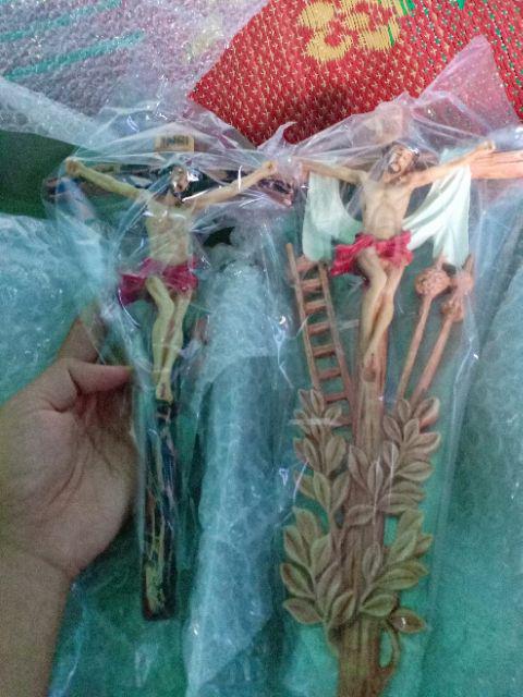 Salib Yesus Motif Kayu