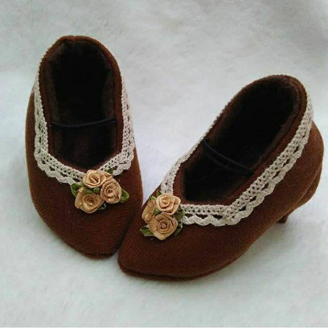 sepatu high heels bayi