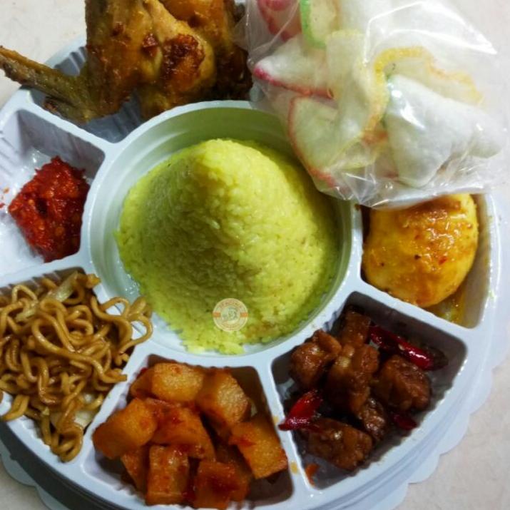 

Trending PAKET TUMPENG MINI NASI KUNING LEZAT DAN MURAH | Flash | COD | TERBARU | TERMURAH