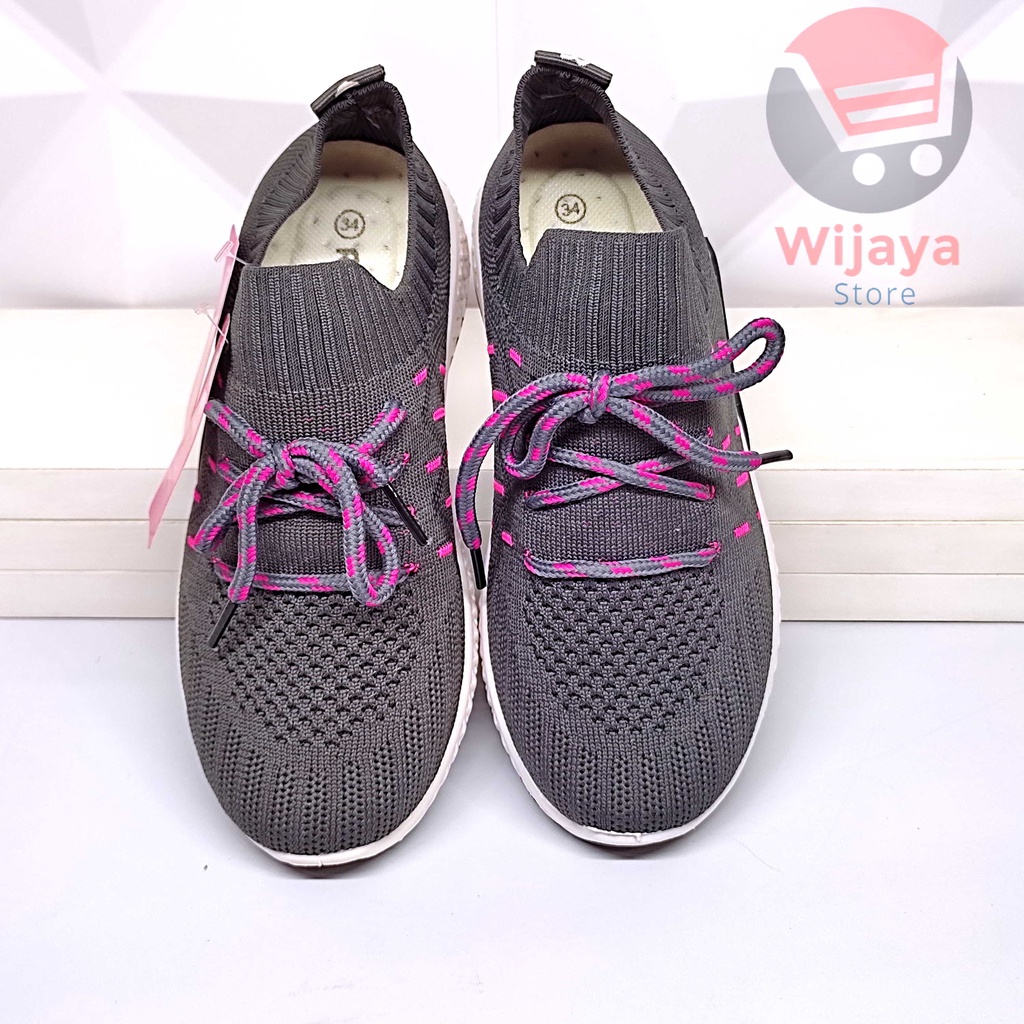 Sepatu Sneaker Rajut Anak Perempuan Import Rafa Alisan Fashionable dan Praktis untuk Aktivitas Olahraga