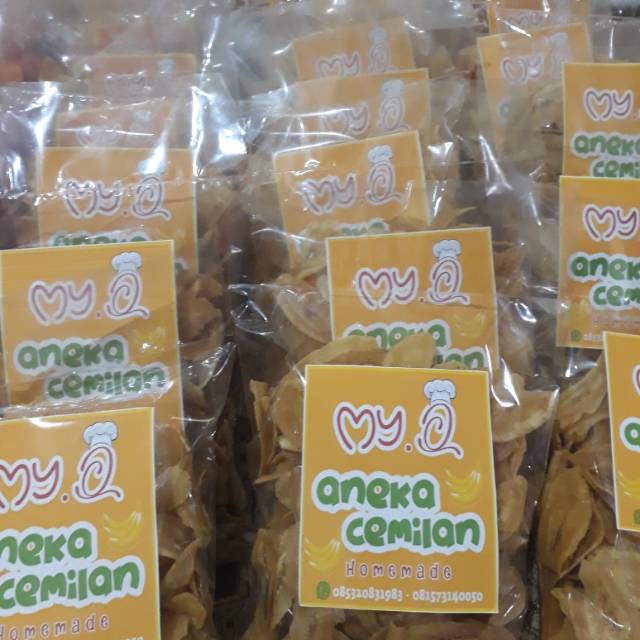 

Kripik pisang renyah "My Q" rasa original asin dan gurih.. tekstur tipis dan renyah .isi 250gr