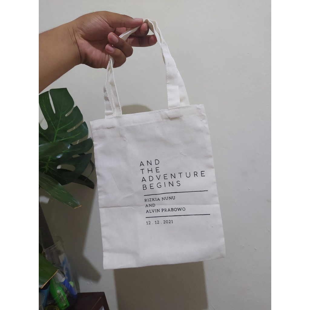 

totebag souvenir tas souvenir pernikahan tas pernikahan tas ultah tas blacu custom
