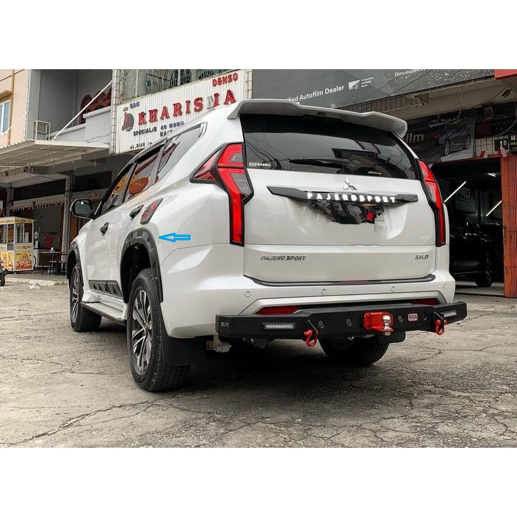 OVER FENDER PAJERO 2021 UP HITAM MODEL ROCKFORD