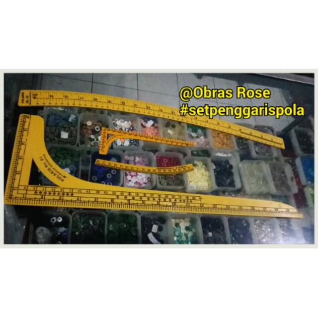 

Penggaris Pola set, terdiri dari 2 penggaris besar, dan 2 penggaris mini. Barang seperti foto diatas