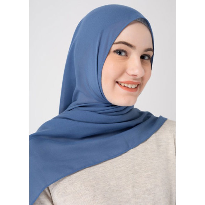 

Leira Shawl Blue
