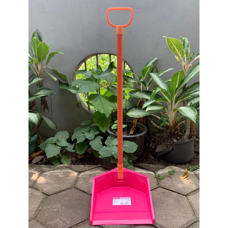 Pengki/ Beta Dust Pan Lion Star DP-1