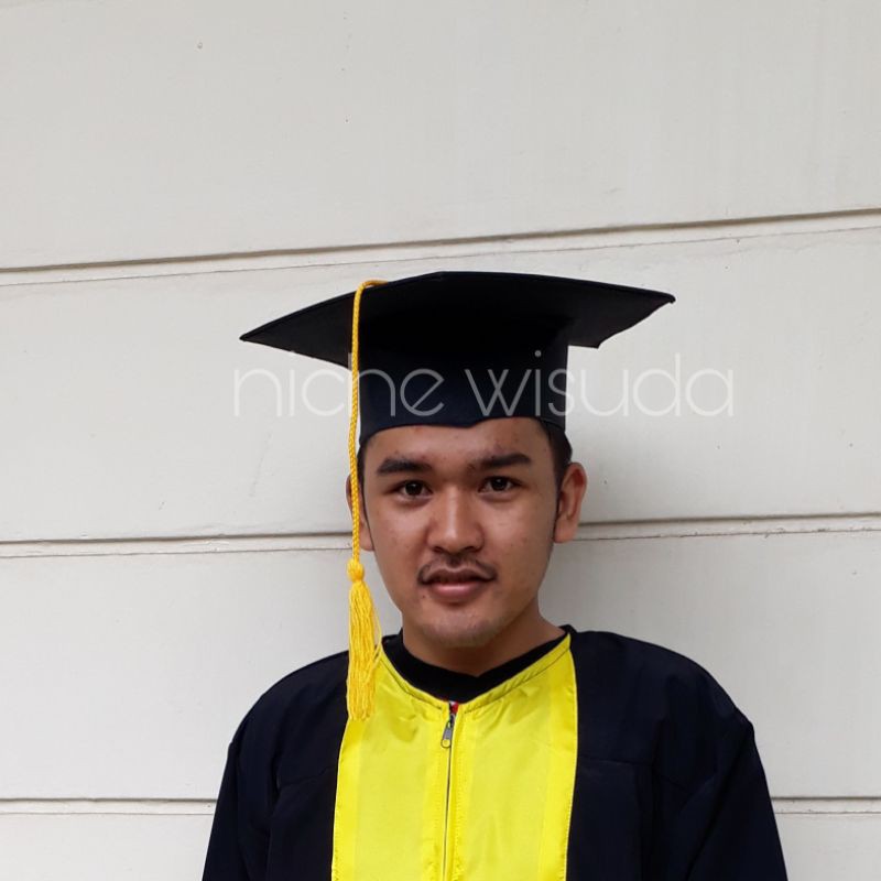 Topi Wisuda Universitas Terbuka