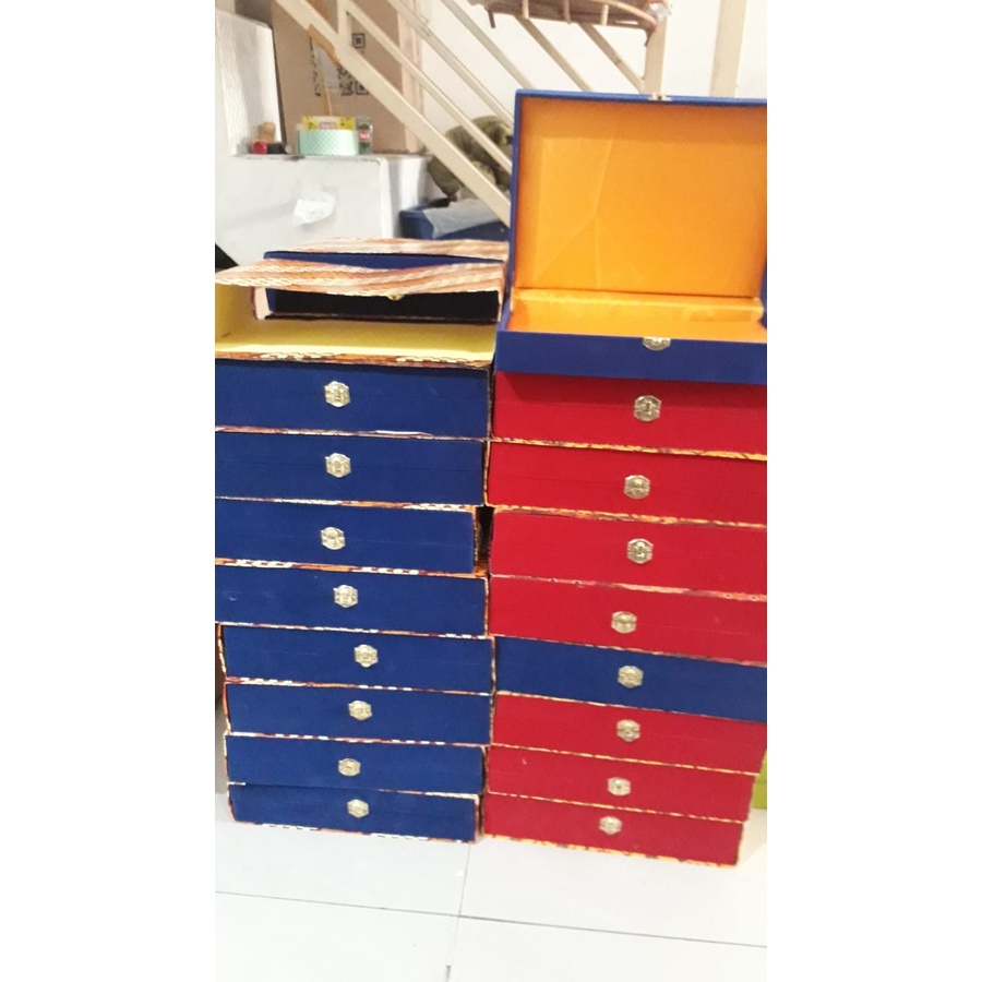 

Box Plakat bludru ukuran 27x18cm Box Plakat Landscape