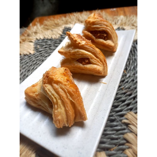 

Pastry kacang tanah