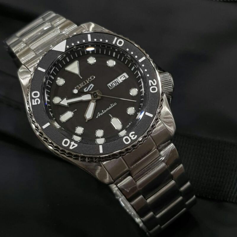 JAM TANGAN PRIA SEIKO SUPERMAN