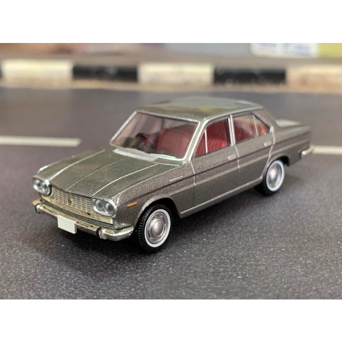 Tomica Limited Vintage LV-95a Nissan Cedric Special 6 (66)