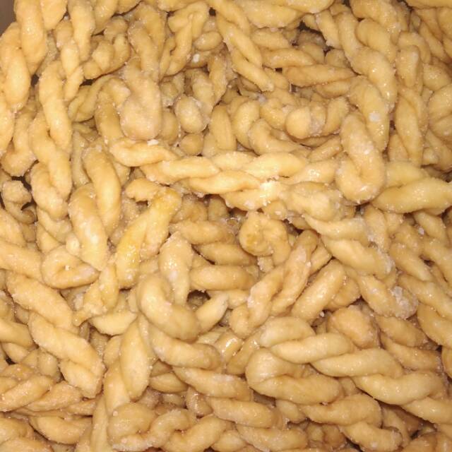 

KERUPUK PILIN Gurih Dan Manis