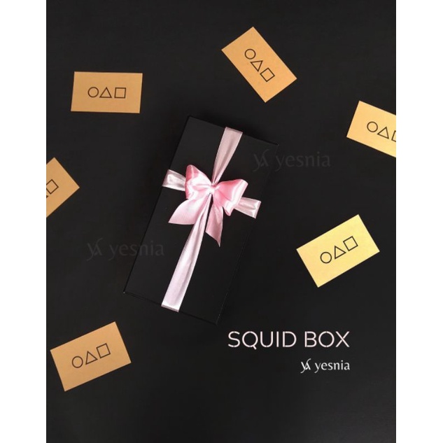 

KOTAK KADO SQUID BOX YESNIA GIFT