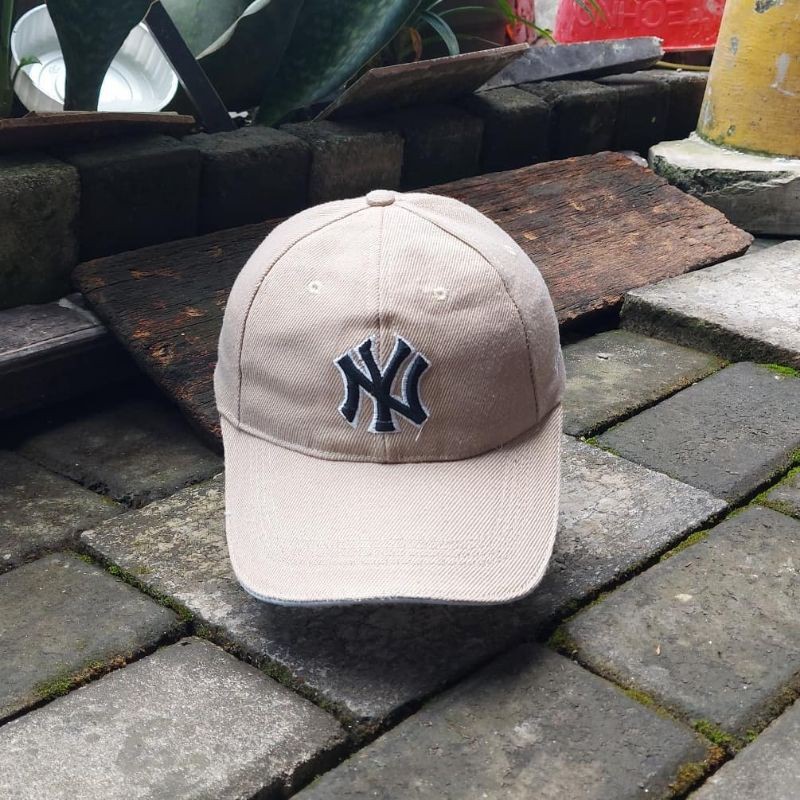 Cap / Topi NY Yankees Velcro Second Import
