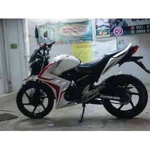 Half fairing honda new megapro karbu Terlaris