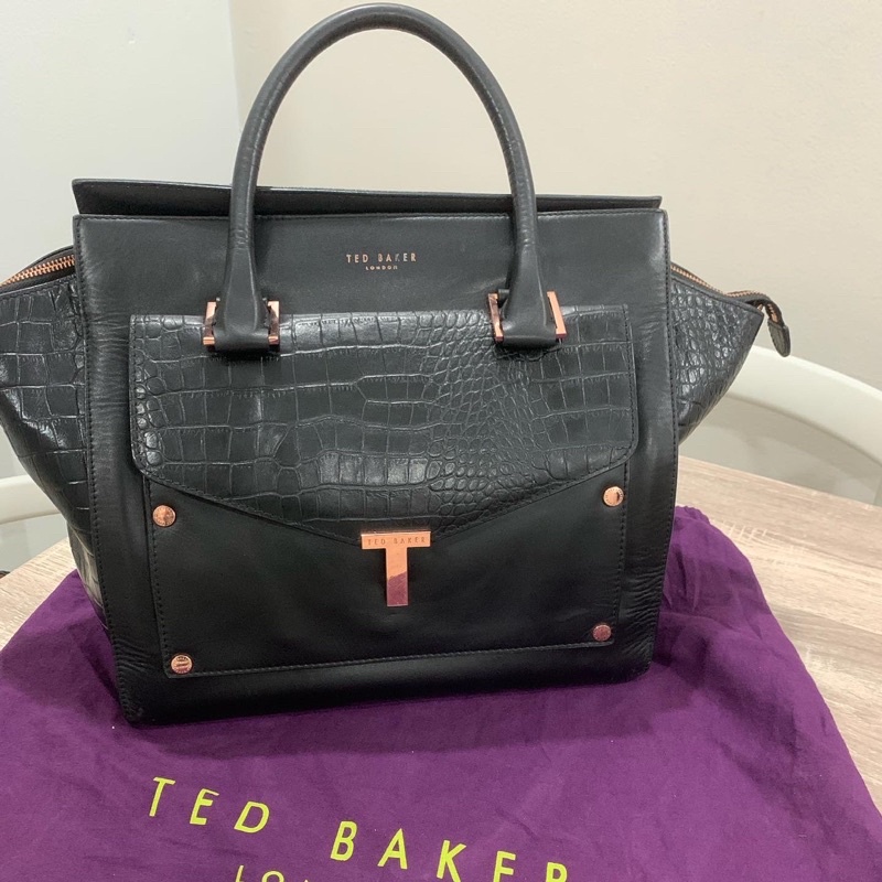 SOLD❤️ Preloved Ted baker shoulder bag