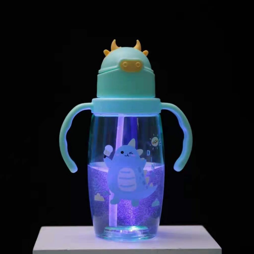 B889 Botol Minum LED Lighting Anak Motif / Karakter Sapi Dengan Lampu 550 ML 2 in 1 Tali dan Gagang