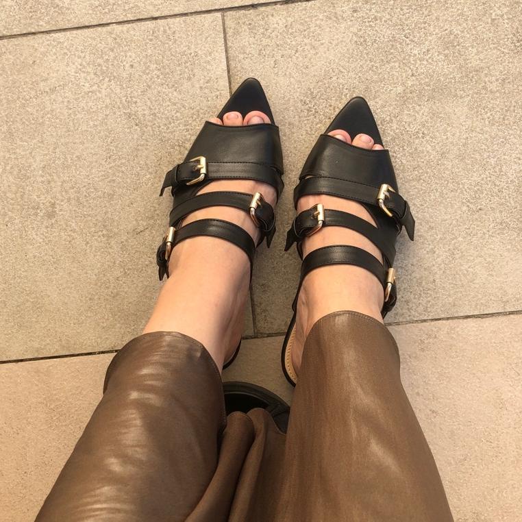 Sendal Flat Shoes Wanita 3 Cm Eclaire LAMELIKA • Me31au22o