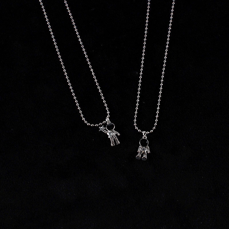 Kalung Couple Pasangan Liontin Astronot Hip Hop Pria Keren Necklace Choker - PD