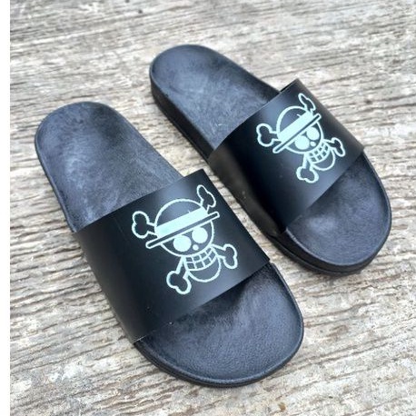 sandal flip-flop murah berkualitas.motif kartun bajak laut