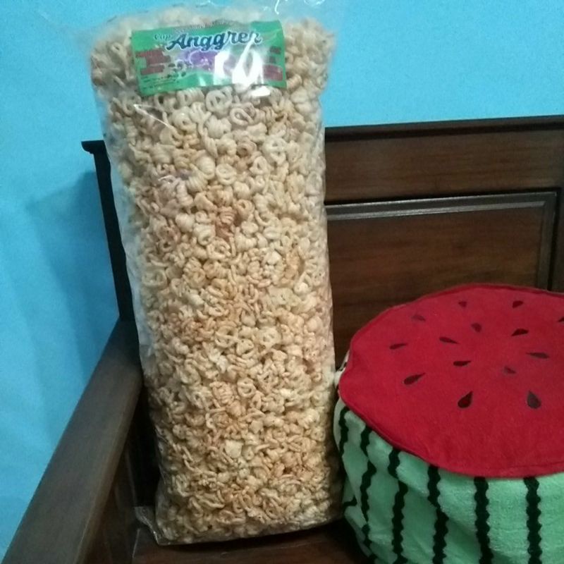 

KERUPUK SEBLAK KEONG ( pedes aroma jeruk purut ) netto 1kg 35.000