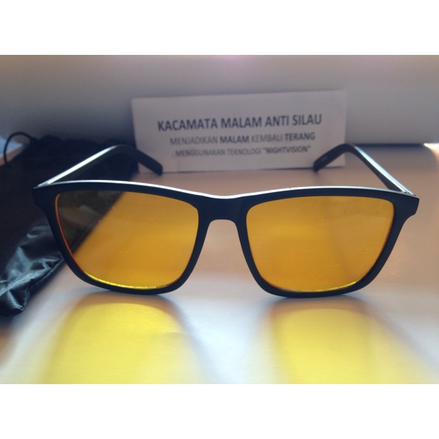 Kacamata malam lensa kuning
