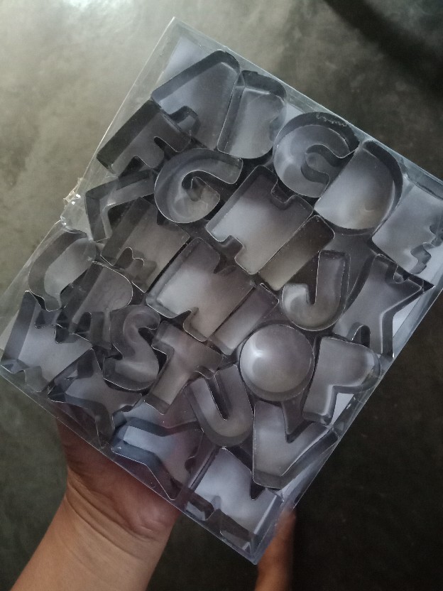 Cetakan Huruf Abjad Kue Kacang