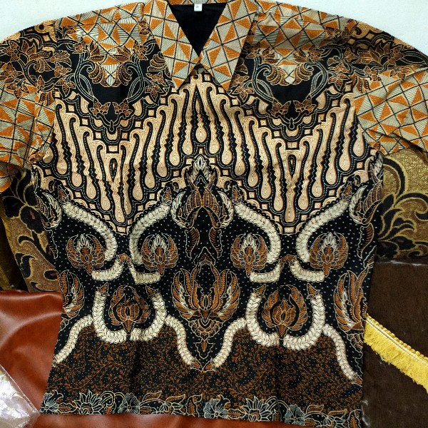 Parang Sekti Pendek Kemeja Batik Pria Katun Sragenan Full Furing