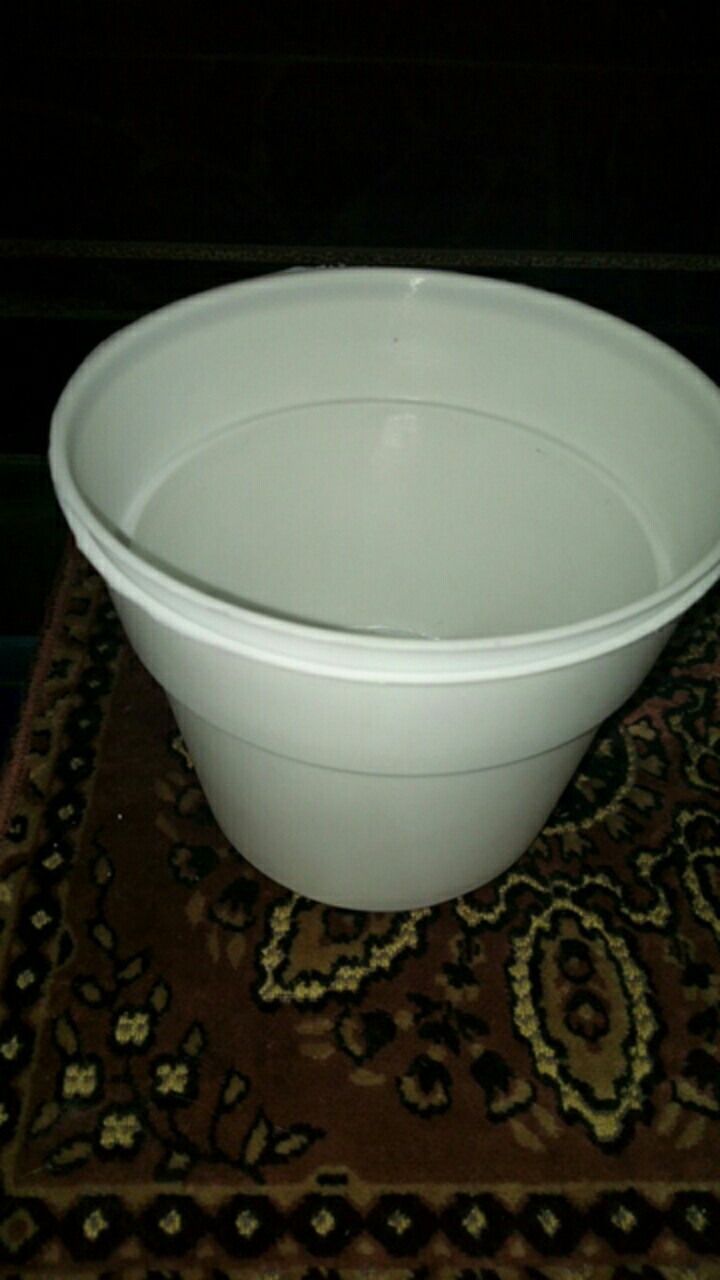 Pot Plastik Putih / Ember Putih / Pot Putih / Pot Plastik