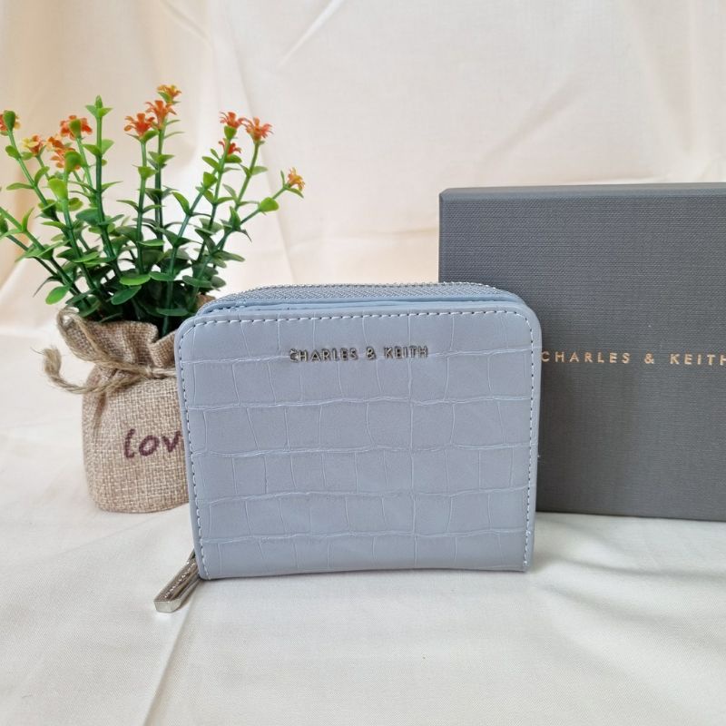 Dompet Charles & Keith ORI | Dompet CK CROCO PRINTED SHORT WALLET ORI | GREY| ORIGINAL FREE BOX + FR