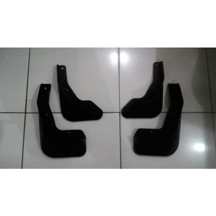mudguard/karpet lumpur calya