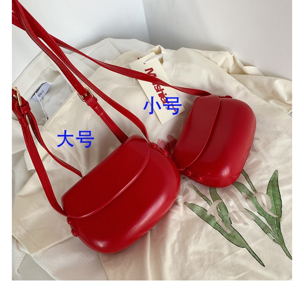 시크 — #TCC60 claire bag — import tas lucu merah coklat hitam black brown red bulat round simple trendy aesthetic cina hongkong china korean outfit wanita woman
