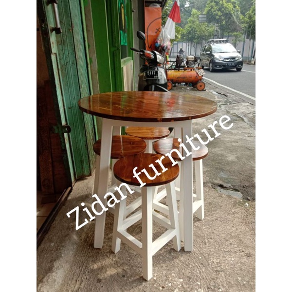 meja bulat bahan kayu jati Belanda