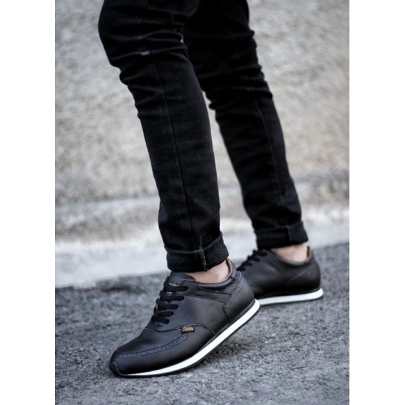 EZRA BLACK -Sepatu Casual Kasual Sneakers Pria Kulit Asli/Cowok/Men Lokal Ori Original Footwear