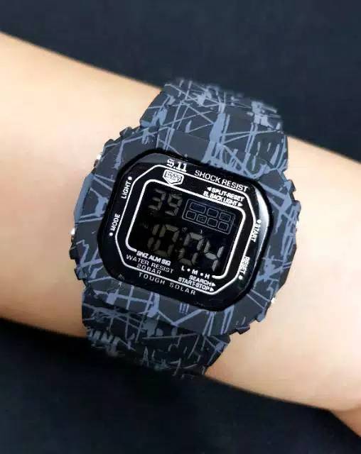 Jam Tangan Pria/Wanita Kasual Sporty Digital Kotak Strap Rubber Loreng X-27