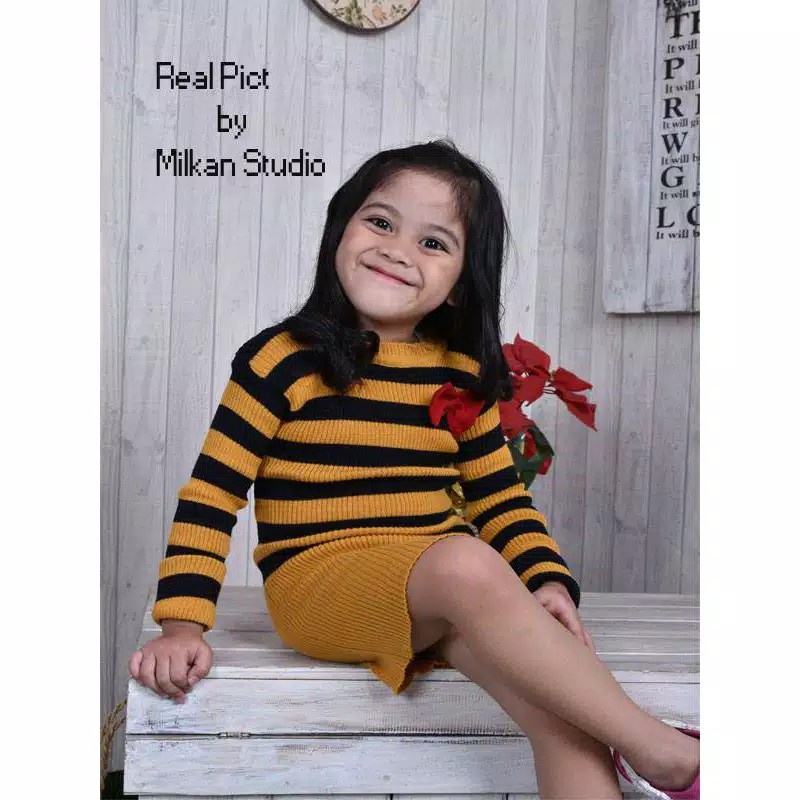 Dres Rajut Anak Perempuan / Sweater Anak / Fashion Murah / Fashion Anak / Baju Anak Murah / Baju Anak Perempuan / Dres anak  / Baju Murah / Baju Viral / Baju Kekinian / Dres Anak / Baju Hangat / Kaos Murah / Dres Murah / Dres / Rajut / Fashion Rajut