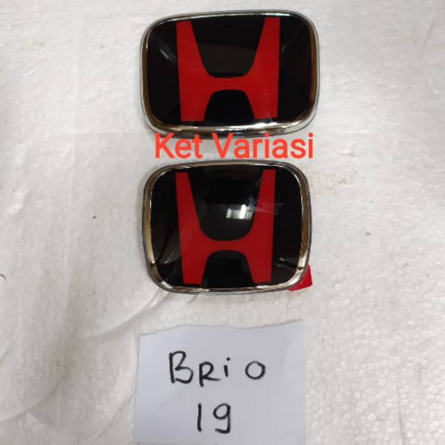 Emblem/ logo Honda hitam merah depan dan belakang Honda Brio 2019 ORI