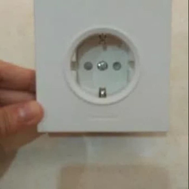 stop kontak panasonic putih white style wesjp 1121w