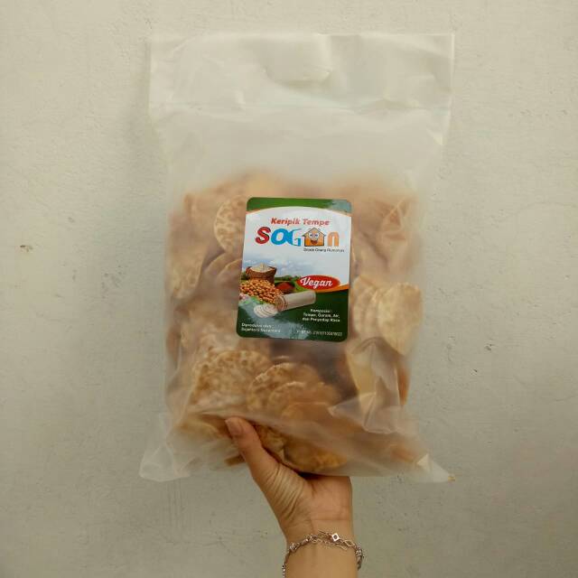 

KERIPIK TEMPE SOGAN 500GR VEGAN