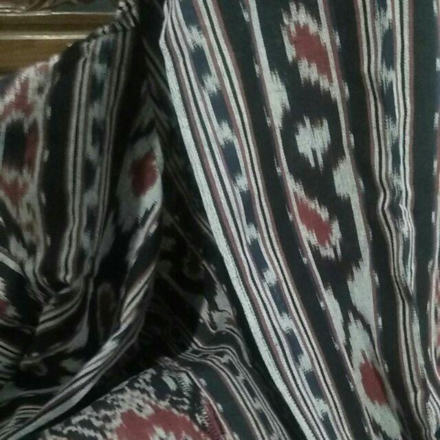 Long Outer Tenun Ikat Tradisional Asli Murah (seri Rumbai Etnik Grey)