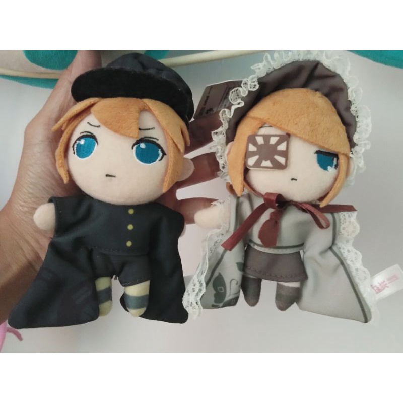 sepasang boneka gantungan anime vocaloid kagamine rin dan len , original Taito
