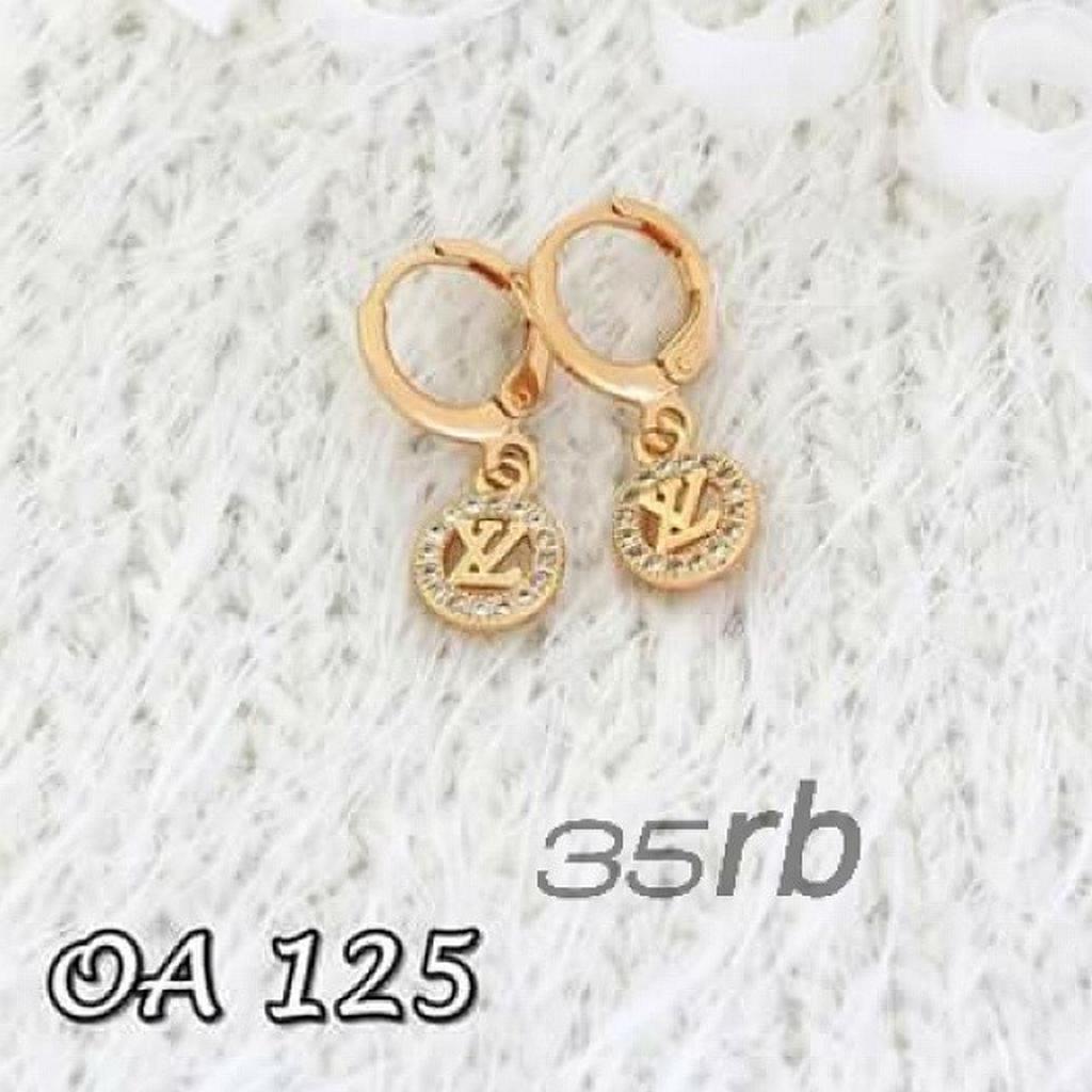 Anting LV emas xuping yaxiya gold
rhodium lapis emas 18k

#almirashopsemarang
D5243A1F