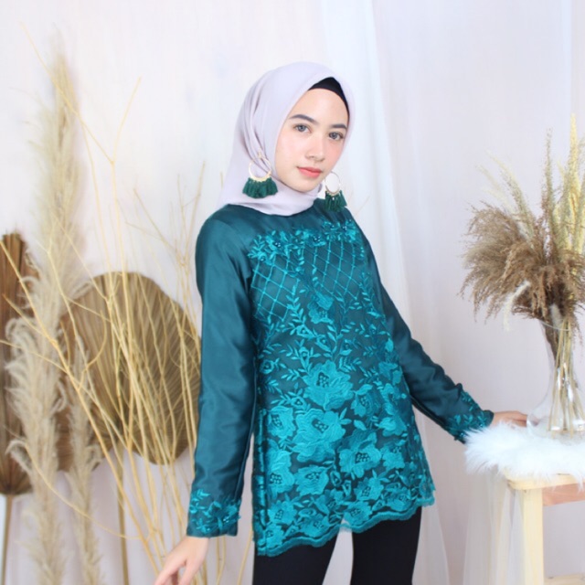 Last stock Blouse hijau emerald sasmaya kebaya blouse brokat tile wisuda kondangan pesta lamaran hij