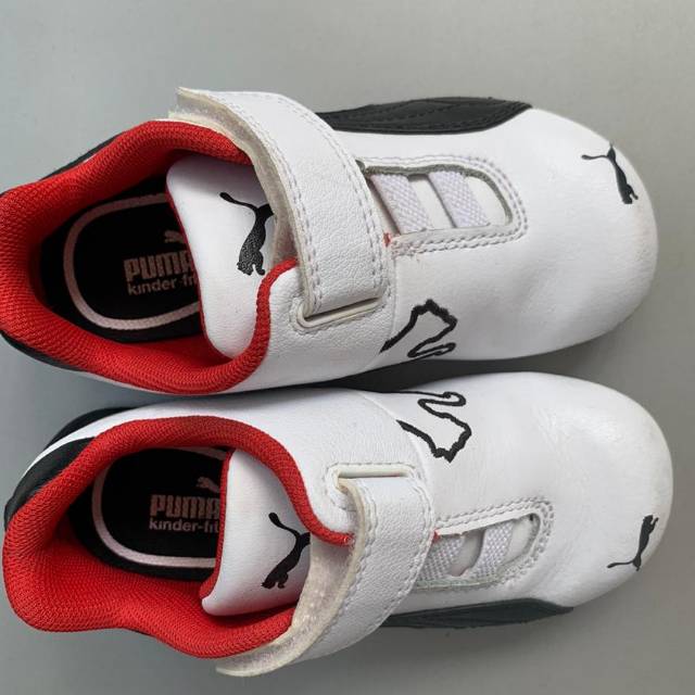 Sepatu anak puma ferrari preloved