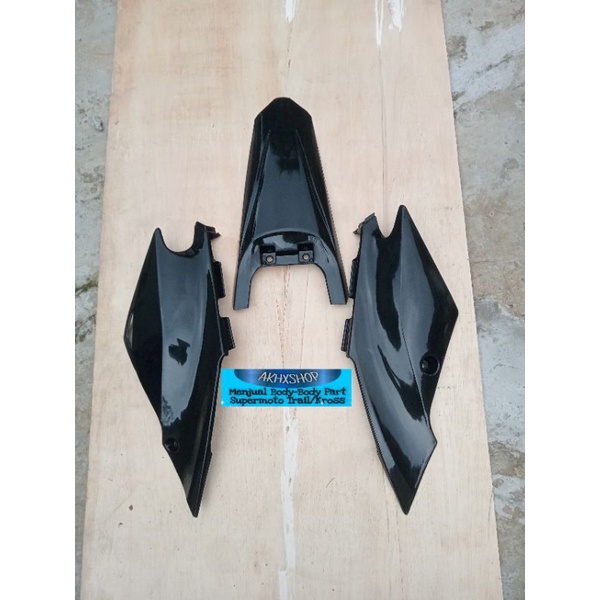 Jual Paket Body Belakang Klx Bf Dtracker Dan Spakbor Belakang Klx Bf Dtracker Indonesia Shopee