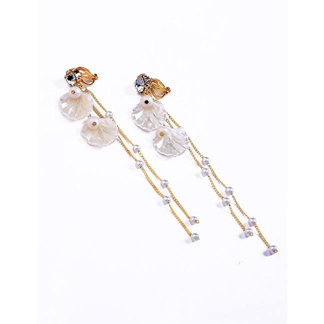 LRC Anting Tusuk Fashion Gold Resin Shell Pearl Earrings F55547