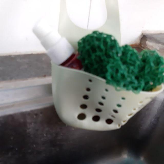 Tempat Sabun Gantungan Kran Spons Sikat Gantung Serbaguna Wastafel