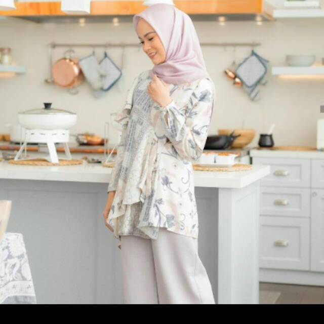 SOLD Kara blouse seasalt size s by wearing klamby