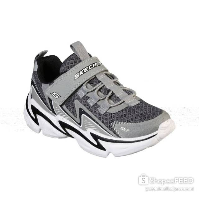 Sepatu skecher