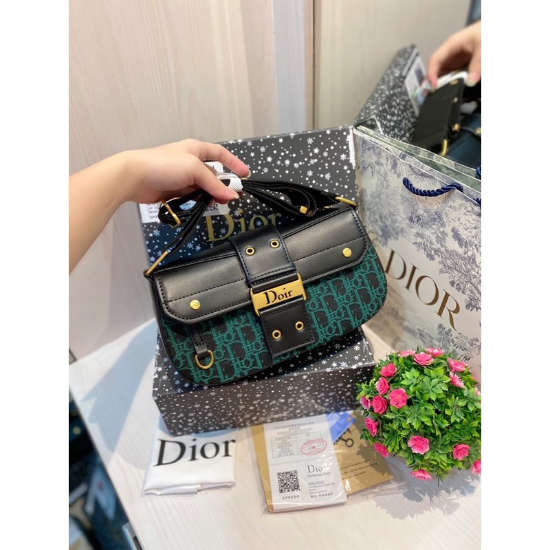 

VVTB DR MONDE FREE BOX + PAPERBAG